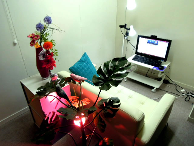 佐世保チャットレディー専用ルーム風景2